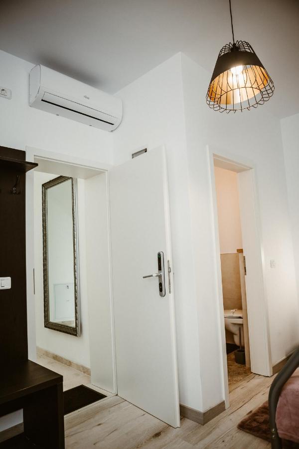 Apartament Arini White House Sybin Zewnętrze zdjęcie