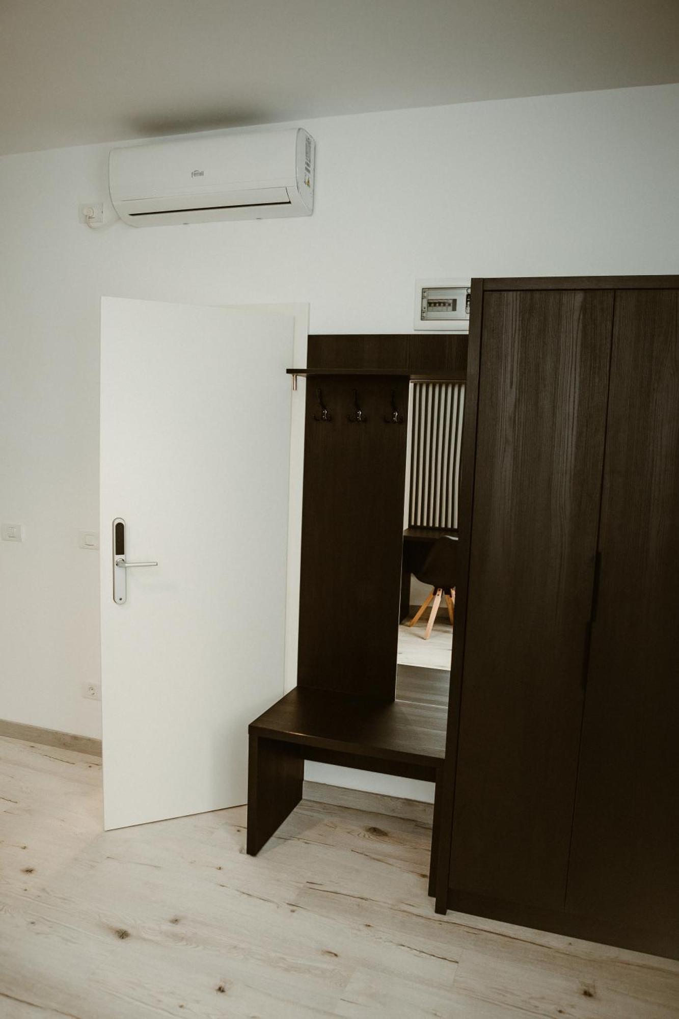 Apartament Arini White House Sybin Zewnętrze zdjęcie