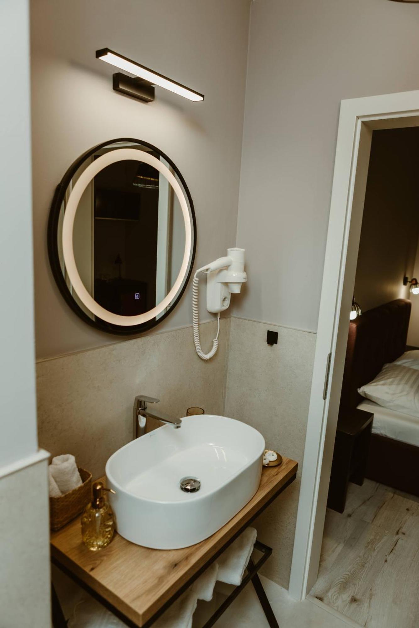 Apartament Arini White House Sybin Zewnętrze zdjęcie